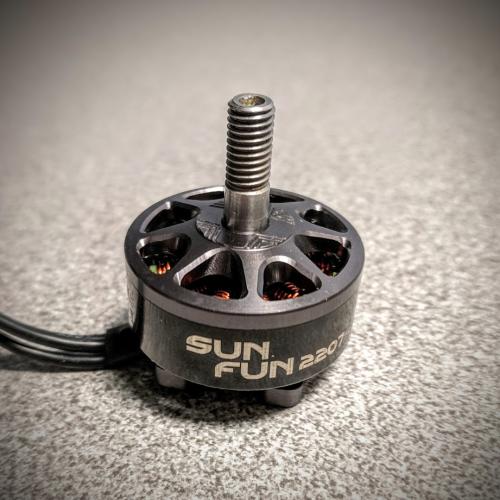 DYS SunFun 2207 2400kv