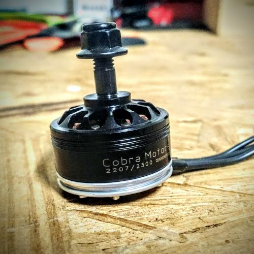 Cobra Champion CP2207 2300kv