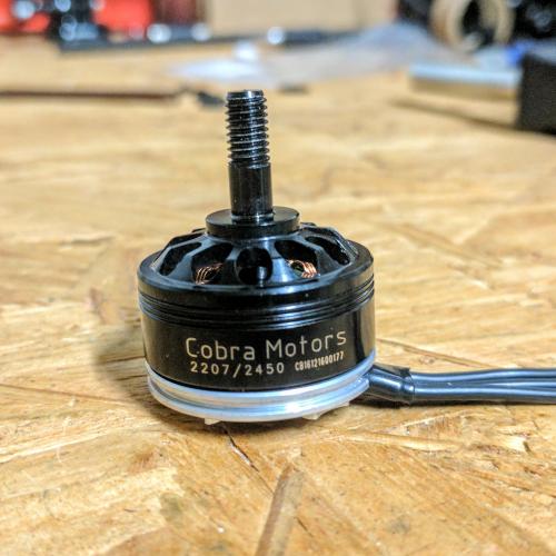 Cobra Champion 2207 2450kv