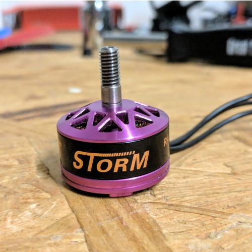 DYS Storm 2207 2500kv