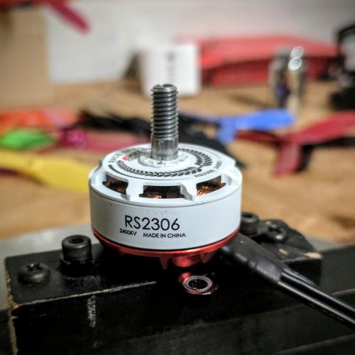 Emax RS2306 2400kv